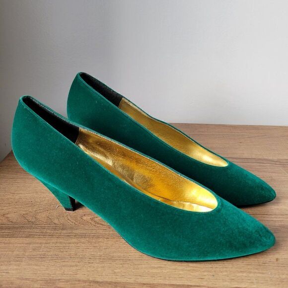 NEVER WORN NINA FOREST GREEN POINTY HEELS GENUINE LEATHER SOLES SIZE 9.5 - Picture 1 of 15